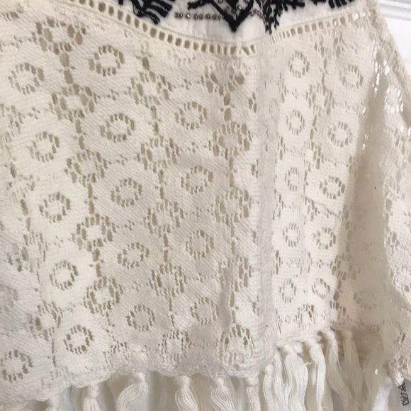 A&F Crop tassel festival top - Picture 3 of 7